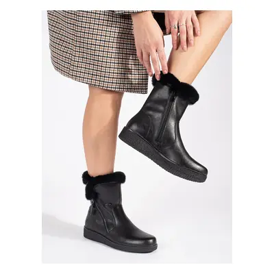 Trendy dámské černé  kotníčkové boty na klínku  40