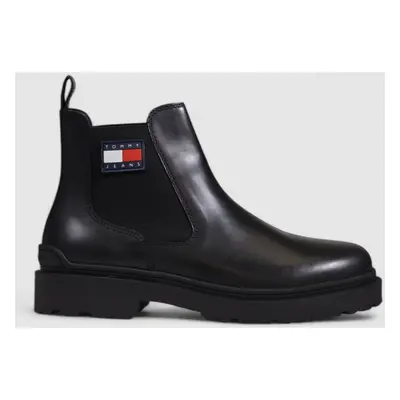 Tommy Hilfiger  TJM LEATHER CHELSEA EM0EM01448  Černá