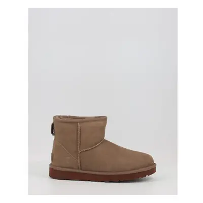 UGG  CLASSIC MINI II  Hnědá