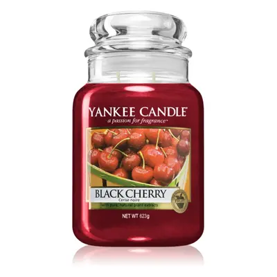 Yankee Candle Black Cherry vonná svíčka