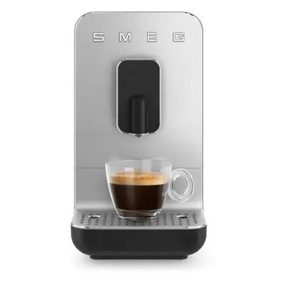 SMEG Automatický kávovar BCC11 na espresso 19 barů / 1,4l, černá - Smeg