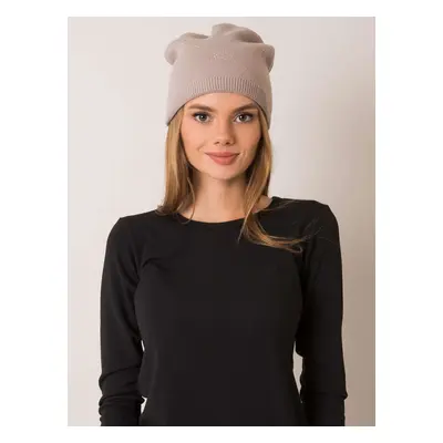 Béžová dámská čepice JK-CZ-3.17-beige Velikost: ONE SIZE