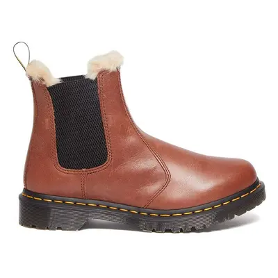 Kožené kotníkové boty Dr. Martens Leonore dámské, hnědá barva, na plochém podpatku, zateplené, D